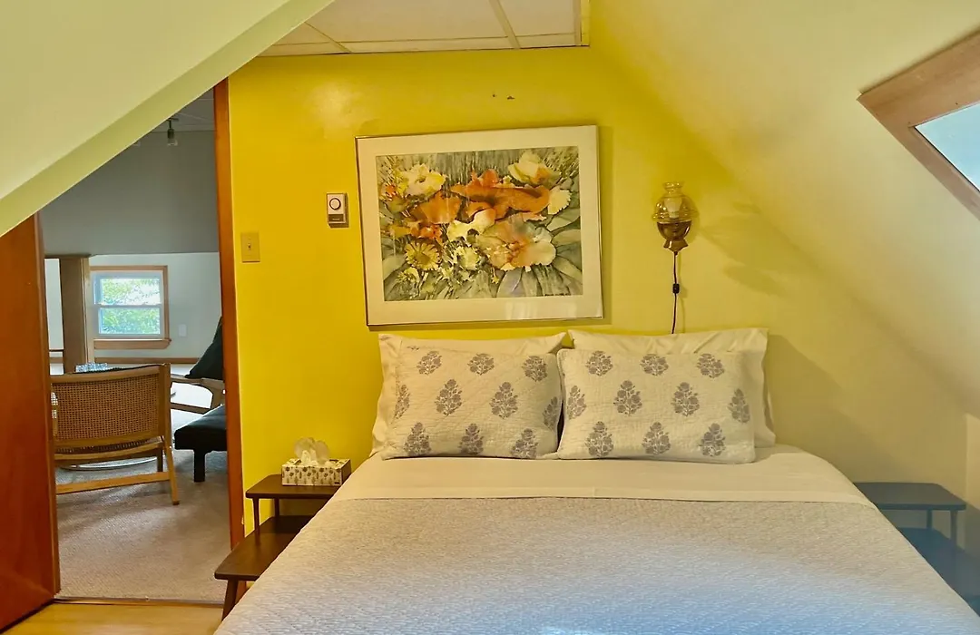 Hillside Landing B&B-1